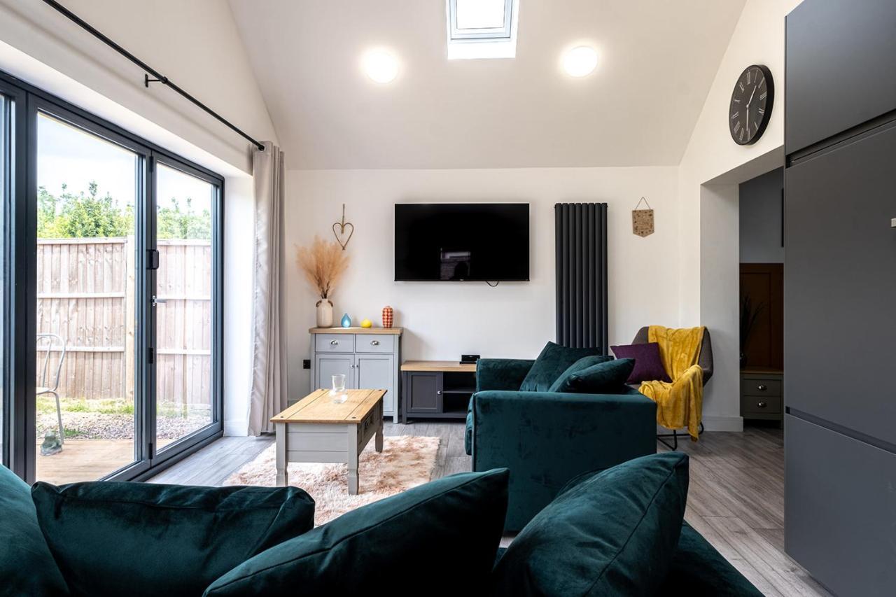 7 Guests - 4 Bedroom - Free Wi-Fi - Кетеринг Экстерьер фото