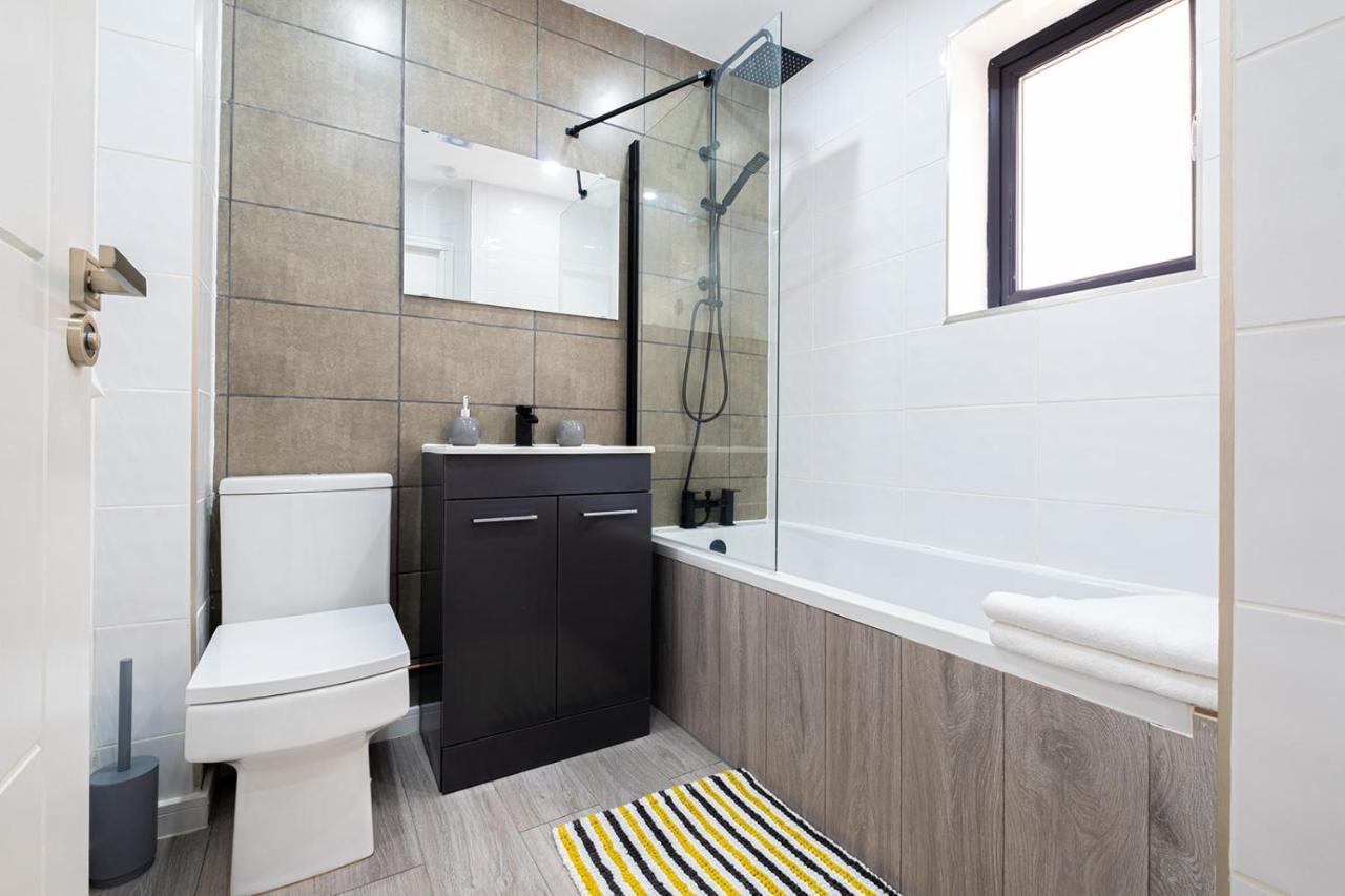 7 Guests - 4 Bedroom - Free Wi-Fi - Кетеринг Экстерьер фото