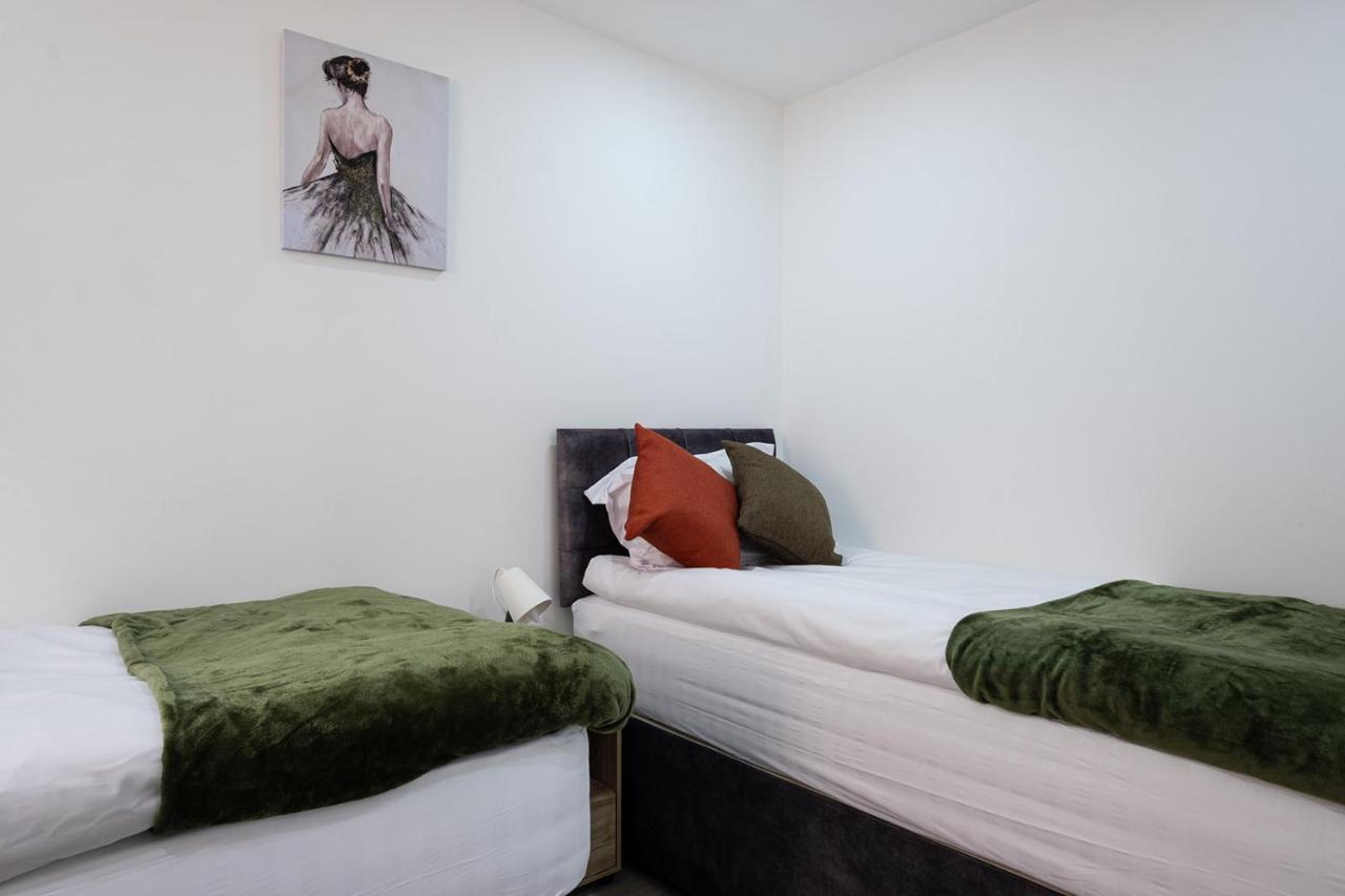 7 Guests - 4 Bedroom - Free Wi-Fi - Кетеринг Экстерьер фото