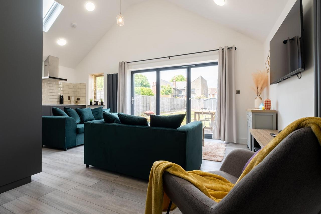 7 Guests - 4 Bedroom - Free Wi-Fi - Кетеринг Экстерьер фото