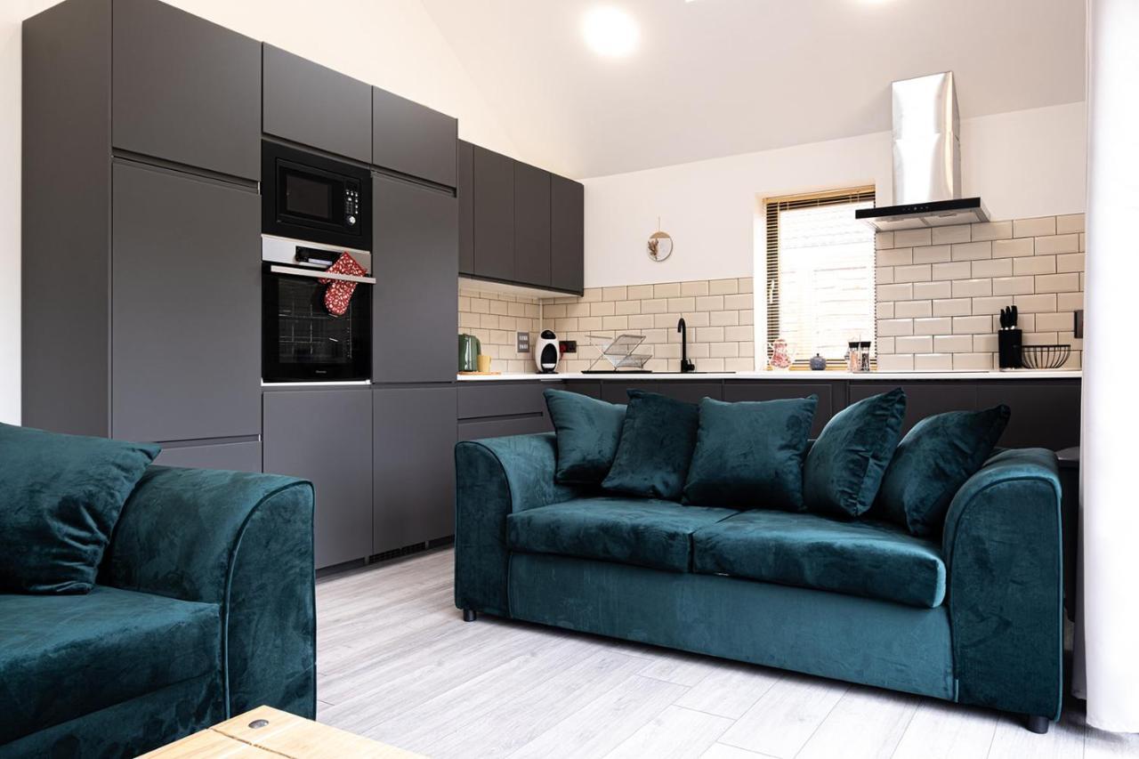 7 Guests - 4 Bedroom - Free Wi-Fi - Кетеринг Экстерьер фото