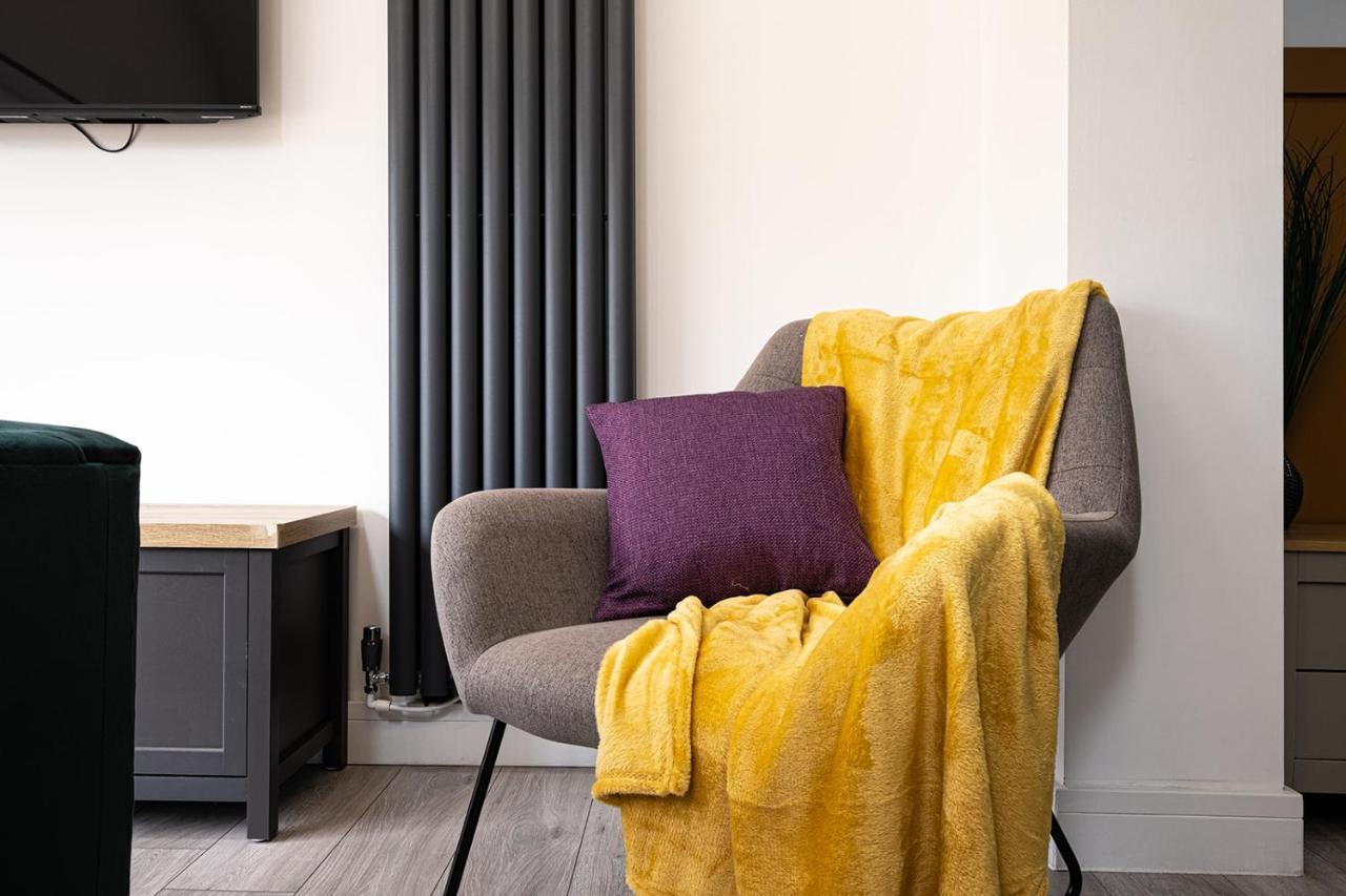 7 Guests - 4 Bedroom - Free Wi-Fi - Кетеринг Экстерьер фото